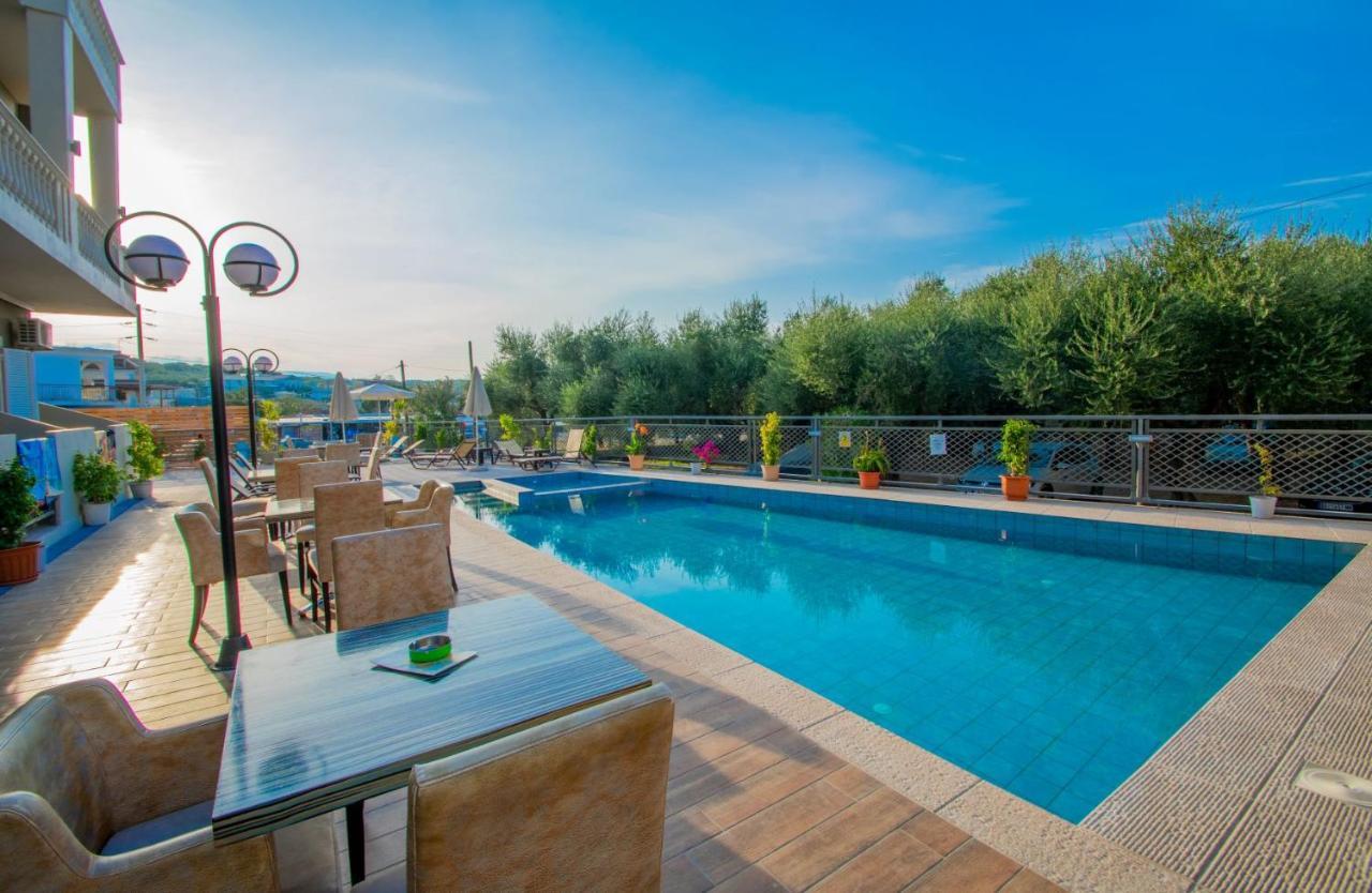זקינטוס טאון Hotel Emilia מראה חיצוני תמונה