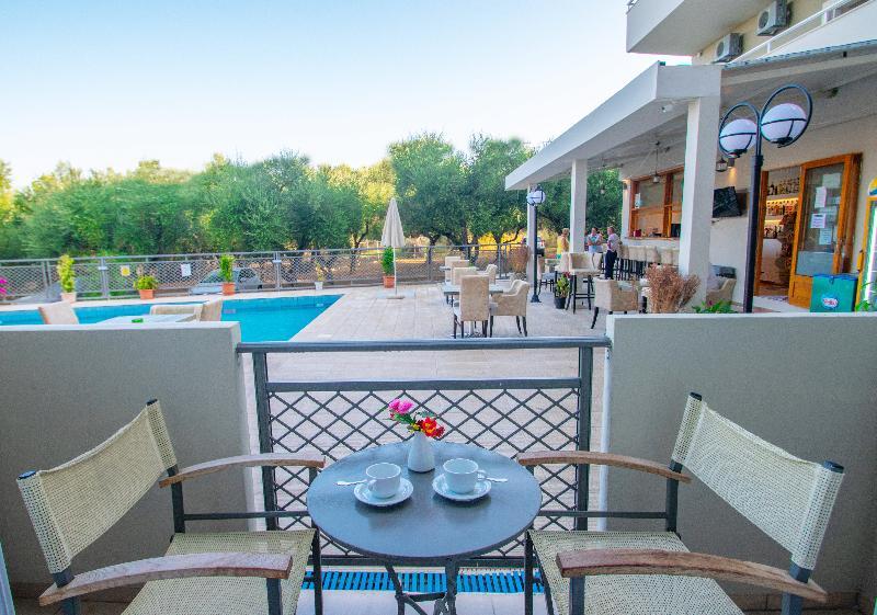 זקינטוס טאון Hotel Emilia מראה חיצוני תמונה